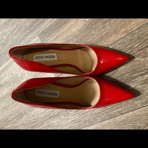 Steve Madden Red Pumps